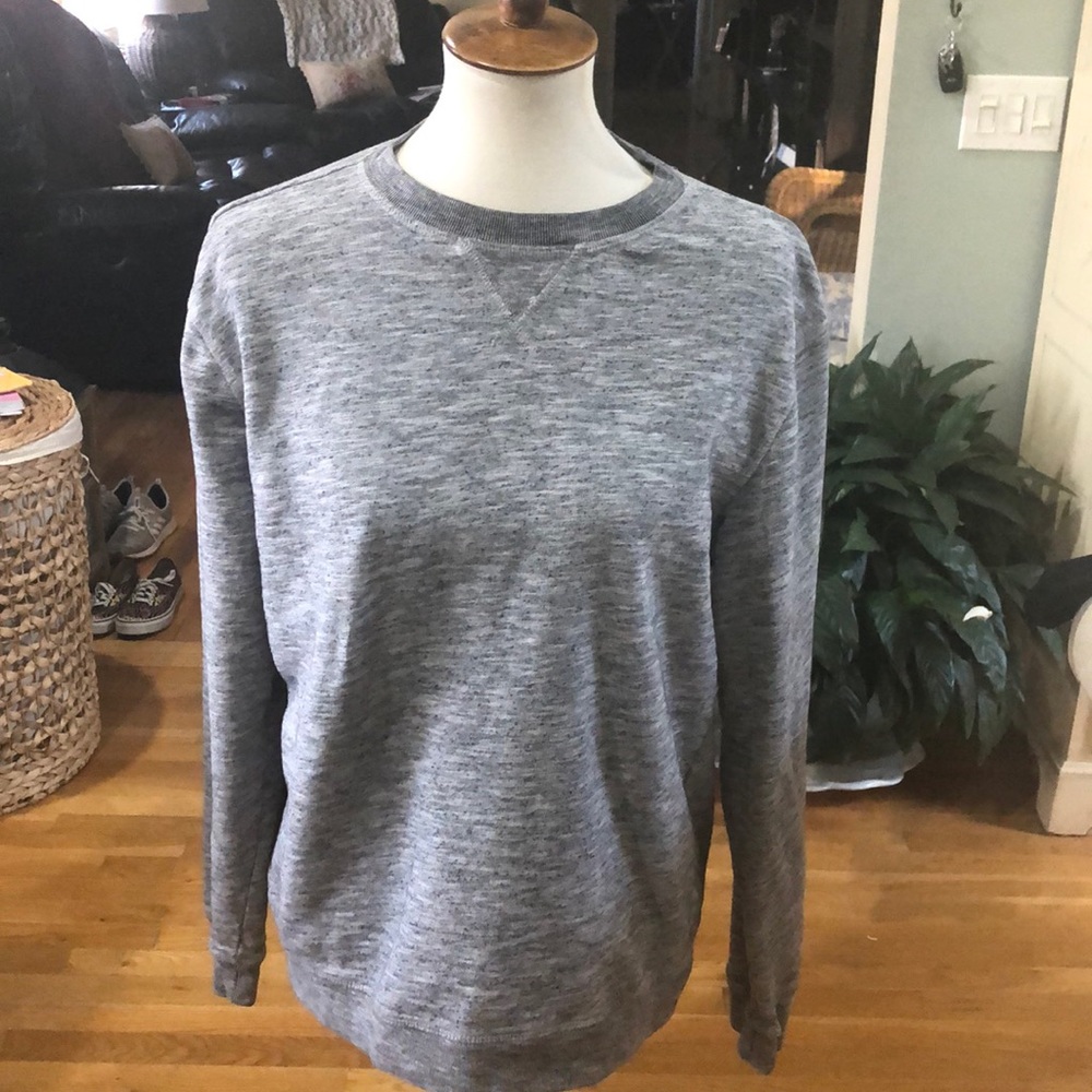 Basics H&M sweatshirt